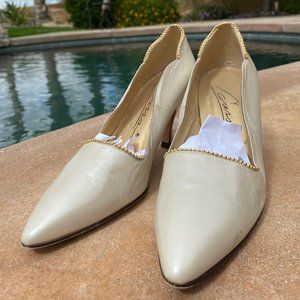 Vintage Caressa Opalescent Cream w/ Gold Bead Edge